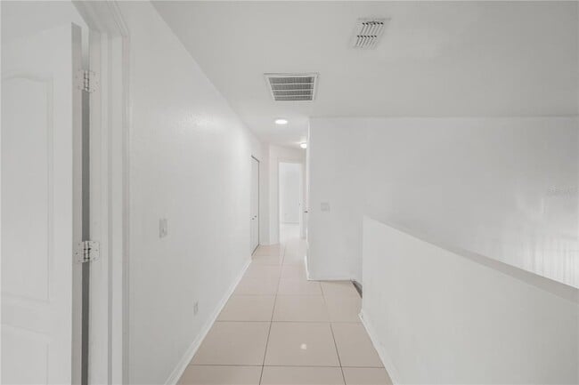 Building Photo - 9446 Leatherwood Ave