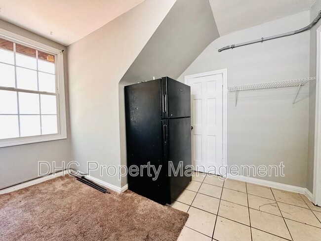 Building Photo - 1257 Lorenzo Dr SW