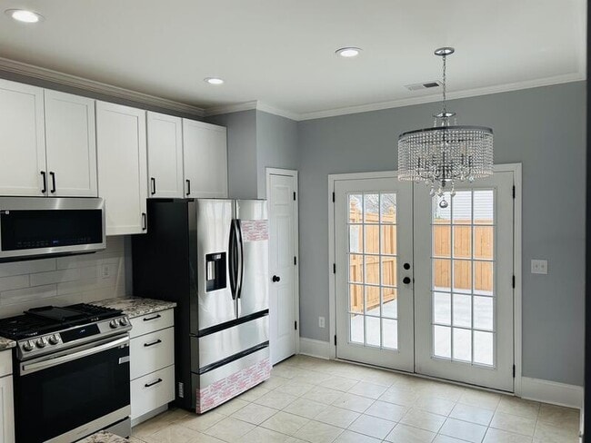 Building Photo - 305 Claybrooke Dr