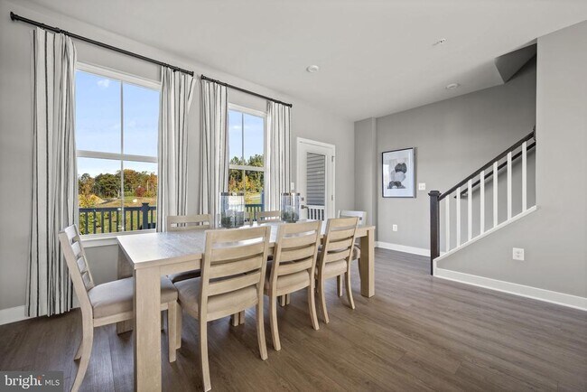 Building Photo - 171 WOODGATE Cir