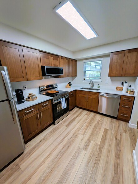 Building Photo - 9902 Grapewood Ct