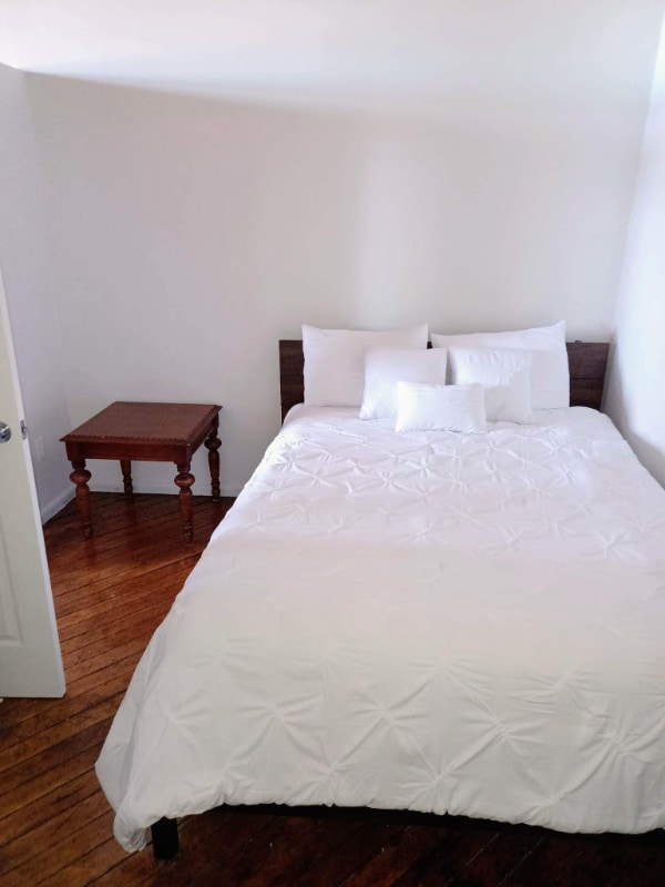 Building Photo - 227 Iron St