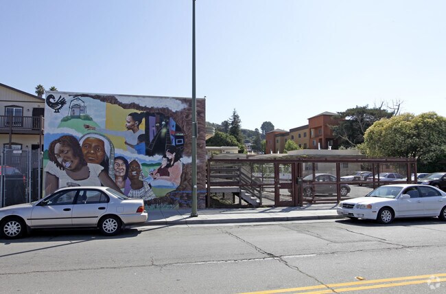 Building Photo - 8314 Macarthur Blvd
