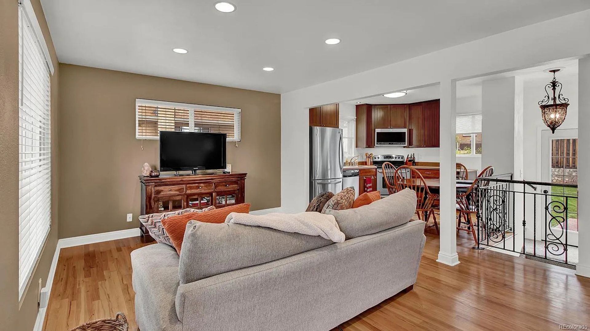 Building Photo - 10870 Carrol Ln