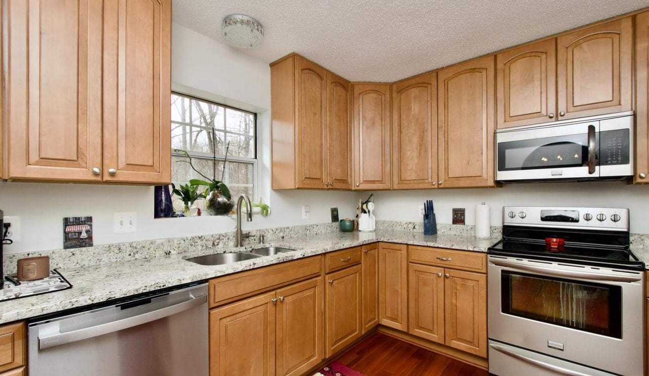 Building Photo - 15072 Barkwood Dr