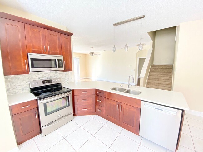 Building Photo - 729 Tuten Trail