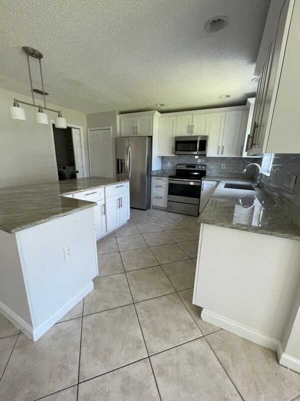 Building Photo - 116 Alhambra Ave