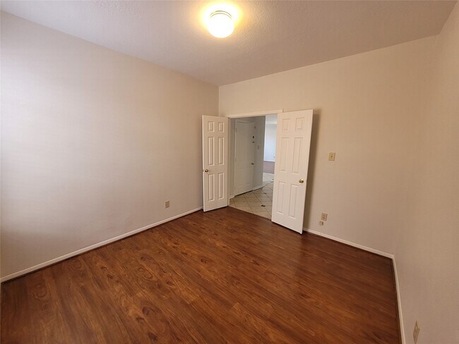 Building Photo - 17403 Canyon Knoll Dr