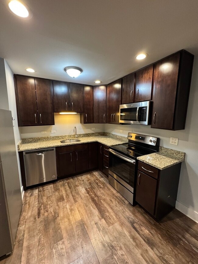 Building Photo - 1443 Homestead Rd