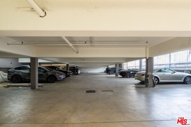 Building Photo - 7 Fleet St