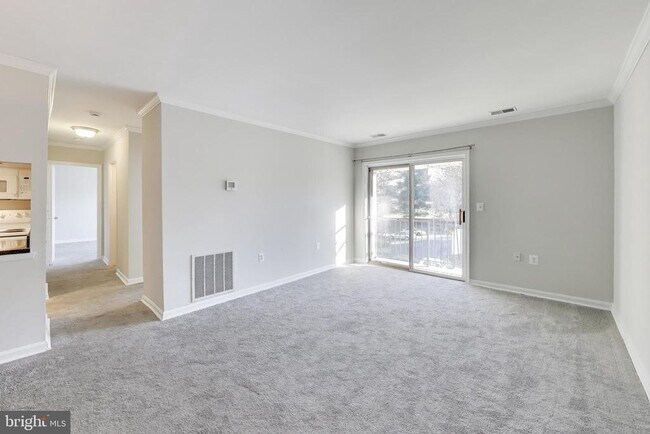 Building Photo - 8205 Whispering Oaks Way