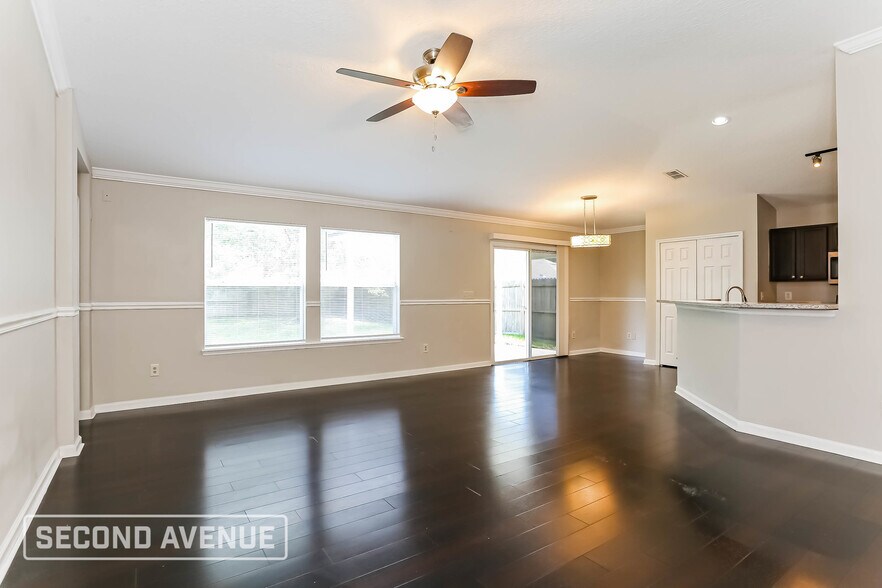 Building Photo - 876 Bonaparte Landing Ct