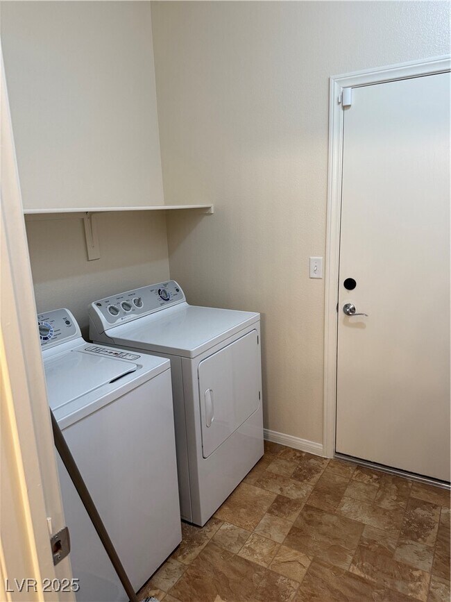 Building Photo - 5011 Monte Penne Way