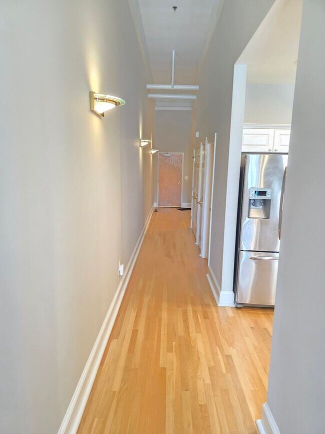 Building Photo - Live in Luxury at The Ivey’s – Uptown Char...