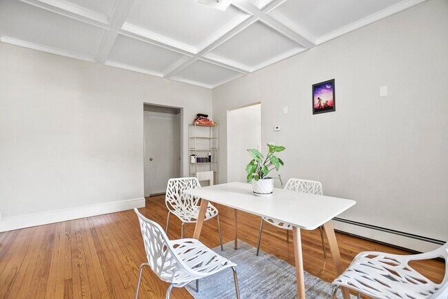 Building Photo - 87 Broad St