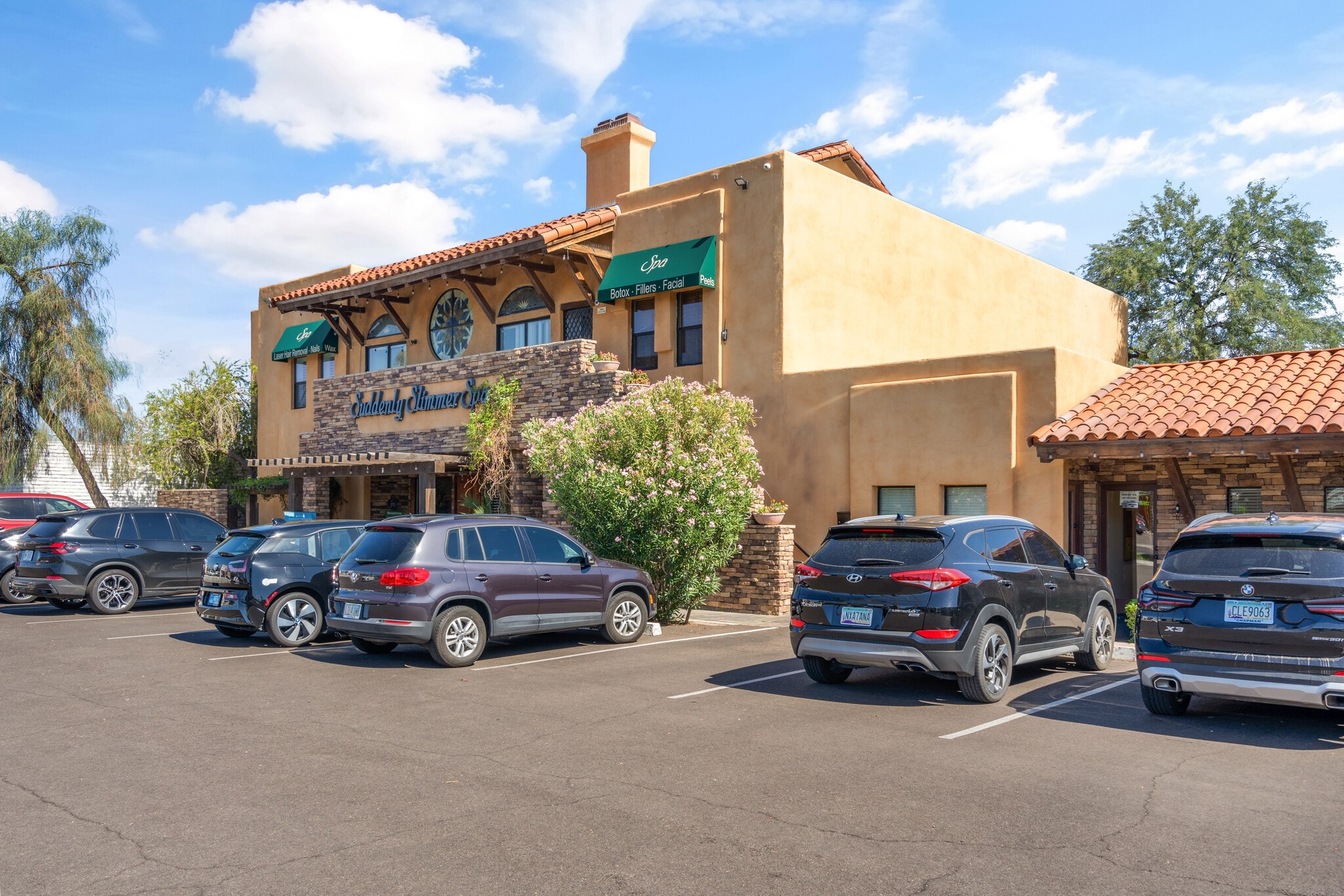 Building Photo - 3319 E Indian School Rd