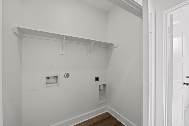 Building Photo - 8417 Venus St
