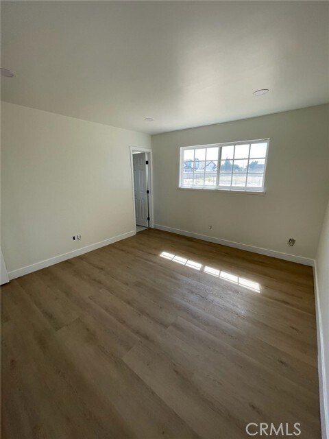 Building Photo - 10076 Seventh Ave