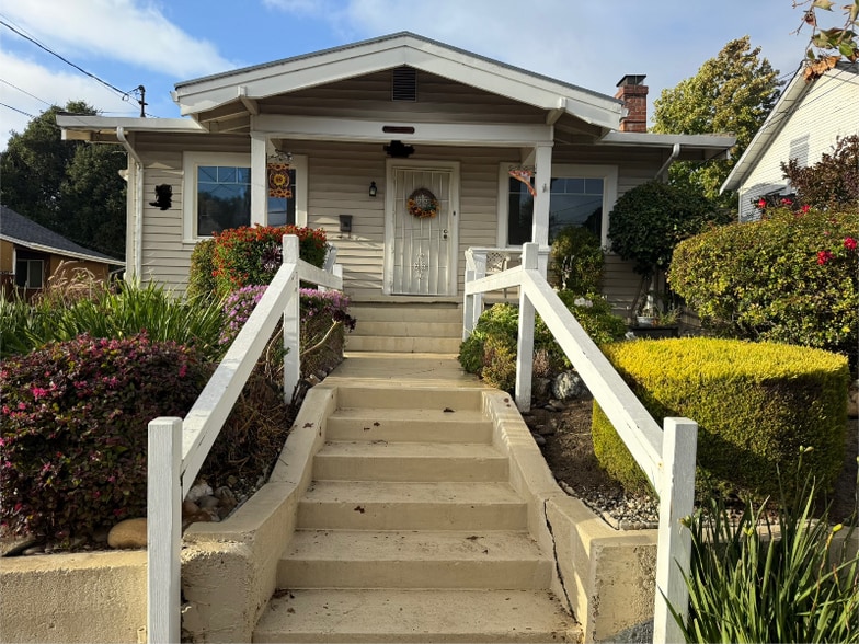 Primary Photo - 1440 D St