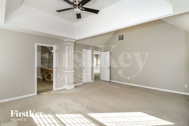 Building Photo - 117 River Pass Ct NE