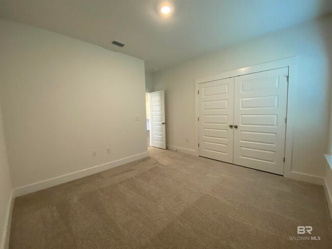 Building Photo - 510 Hardwood Ave