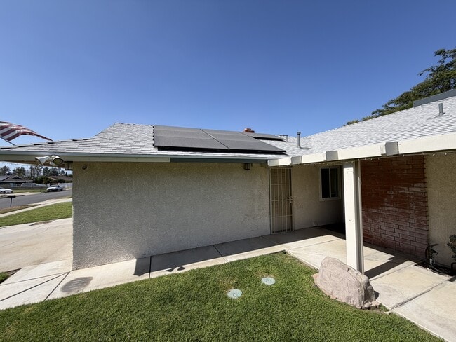 Building Photo - 12461 Vivienda Ave