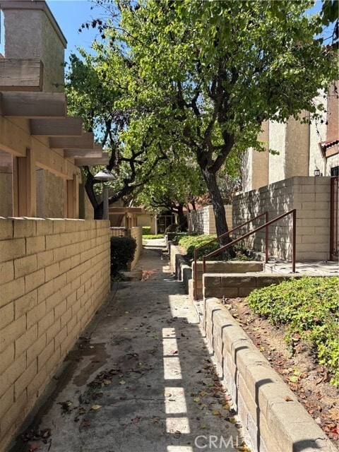 Building Photo - 1421 Vista Grande