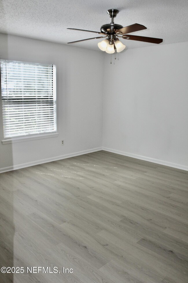 Building Photo - 12627 Enchanted Hollow Dr