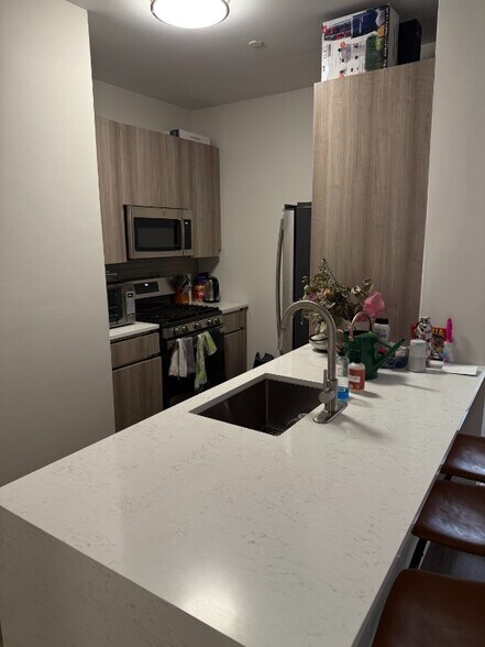 Building Photo - 15 Park Row