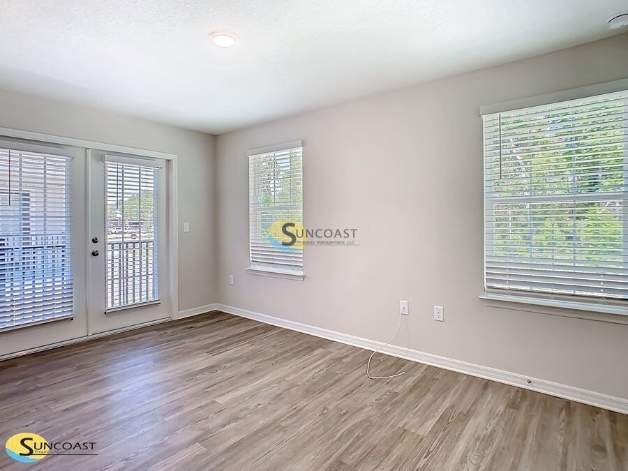 Building Photo - 3821 SW 43rd Ct