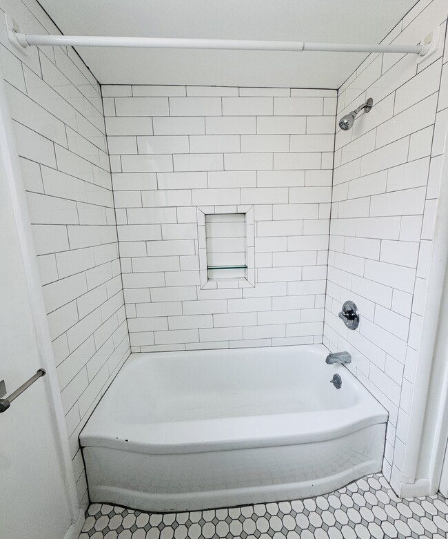 Bathroom - 6101 Dryden Ave