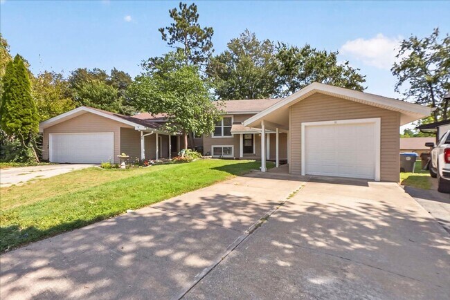 Building Photo - 18 Spring Song Ct