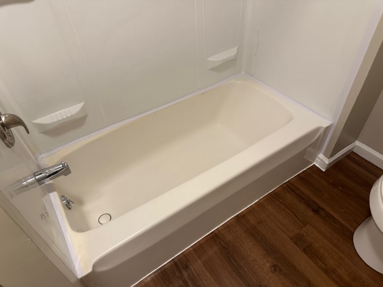 Building Photo - 2 Brickyard Rd