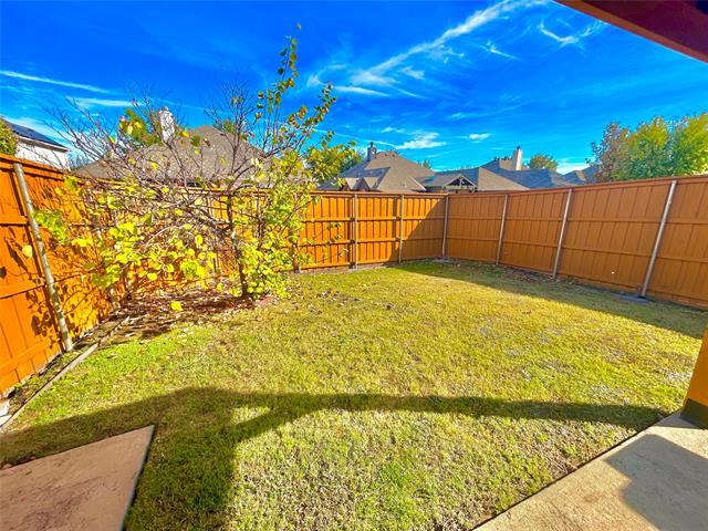 Building Photo - 2122 Trickling Creek Dr