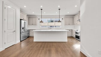 Building Photo - 1723 Pedrozzi Cmn