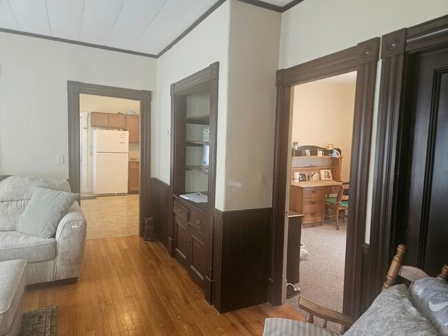 Building Photo - 42 Sumner St