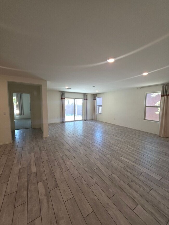 Building Photo - COMING SOON! New 3BR 2 BA Home w/ 2-Car Garage • Stainless Kitchen • Timer-Irrigated Yard in East...