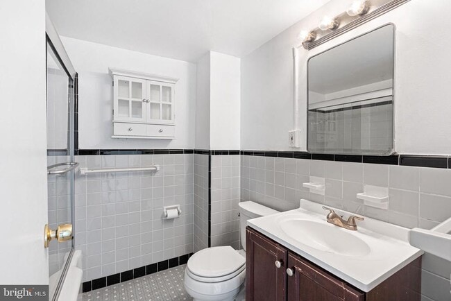 Building Photo - 1806 Rittenhouse Square