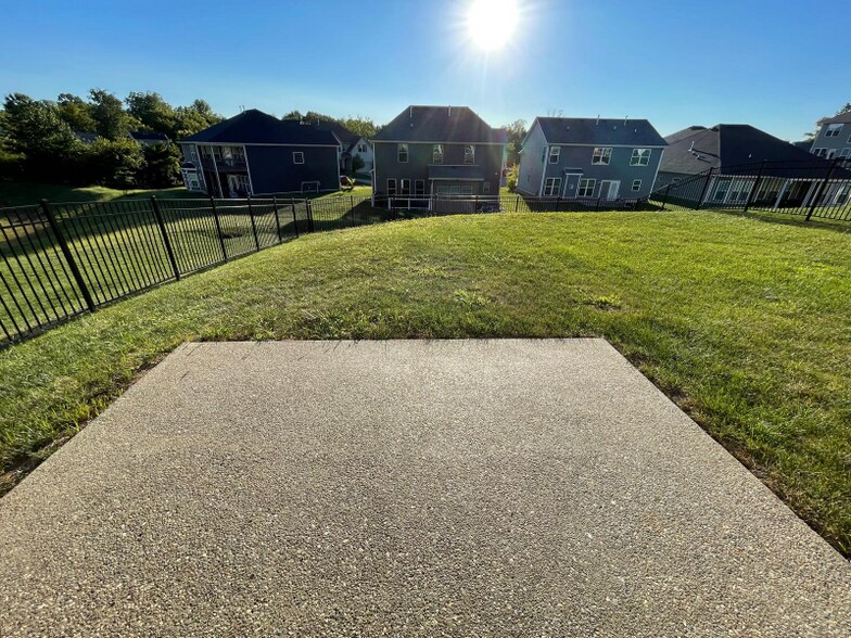 Building Photo - 118 Belden Trl