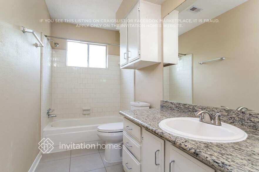 Building Photo - 3922 Cypressdale Dr