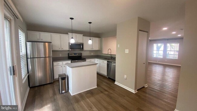 Building Photo - 4830 Dorsey Hall Dr