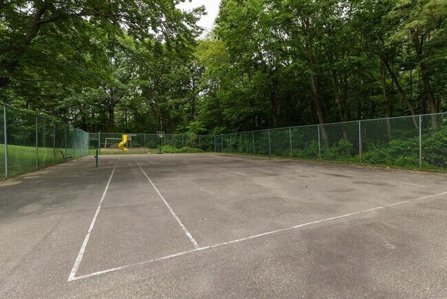 Building Photo - 56 Durham Rd