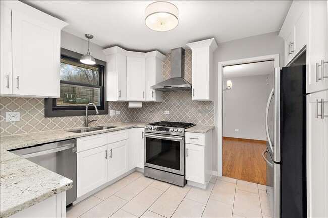 Building Photo - 7440 W Manitoba Dr