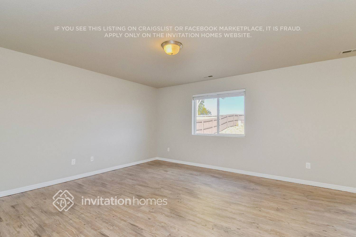 Building Photo - 3614 Saguaro Cir