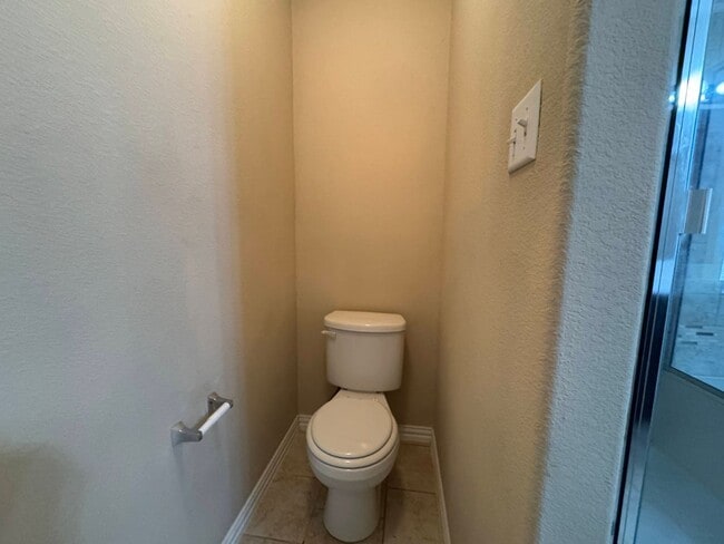 Building Photo - 6401 Alabaster Dr