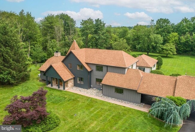 Building Photo - 125 Edison Furlong Rd