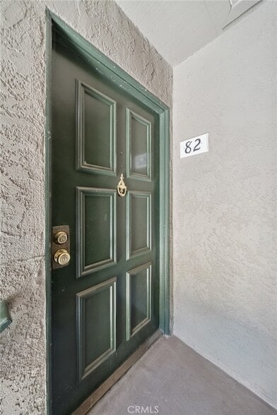 Building Photo - 82 Streamwood