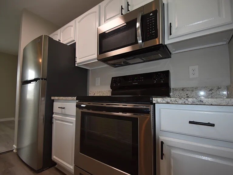 Building Photo - 614 N Highland Park Ave