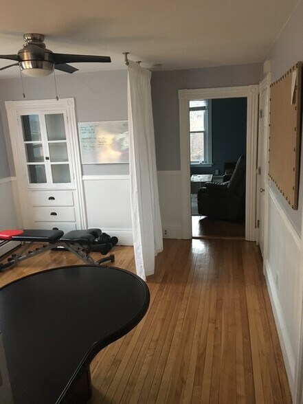 Building Photo - 58 Wilson St