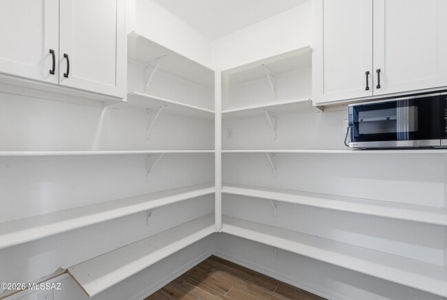 Building Photo - 4220 S Macy Cir